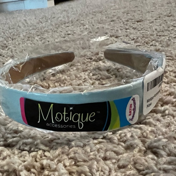 Light Blue Satin Headband - Picture 3 of 5